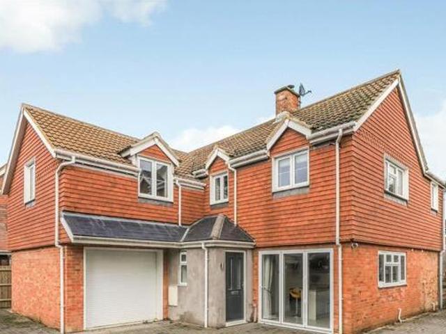 4 Bedroom Detached House For Sale In Winchester, Hampshire