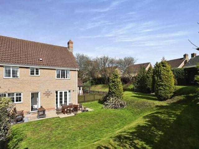 4 Bedroom Detached House For Sale In Wymondham, Norfolk