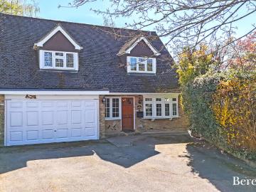 Northern Ireland - Garden, Parking