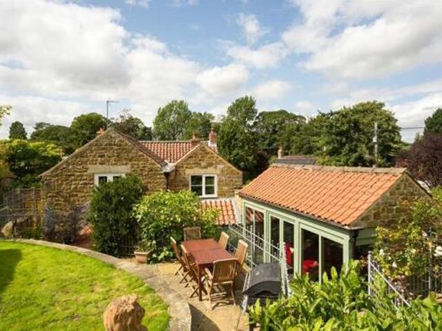 4 Bedroom Detached House For Sale In Thirsk, North Yorkshire