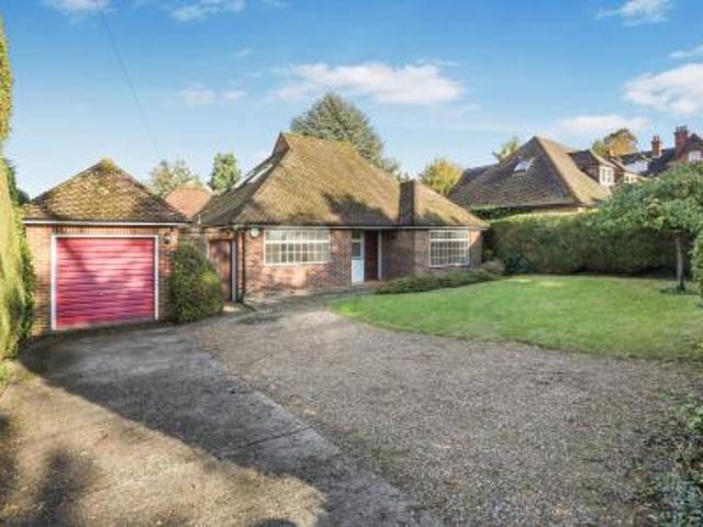 4 bedroom Detached house To Let