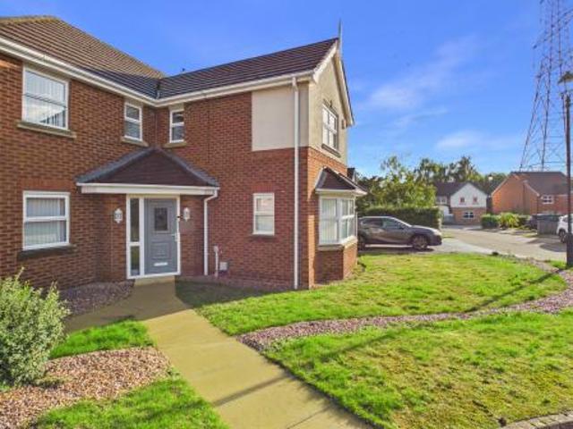 4 bedroom Detached house To Let