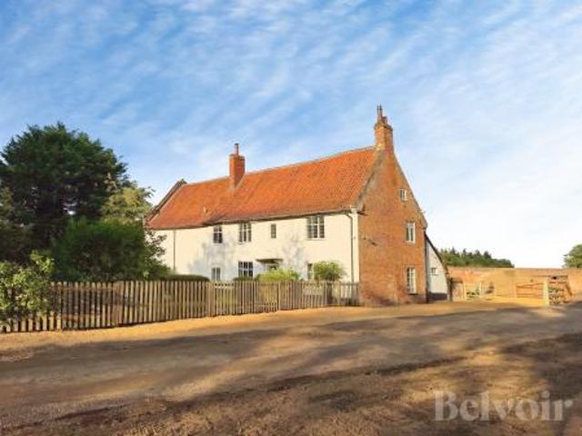 4 bedroom Detached house To Let