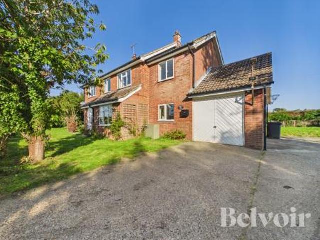 4 bedroom Detached house To Let