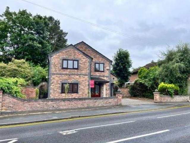 4 bedroom Detached house To Let
