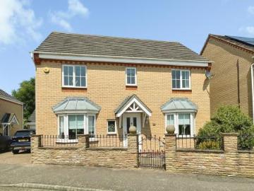 4 bedroom Detached house To Let