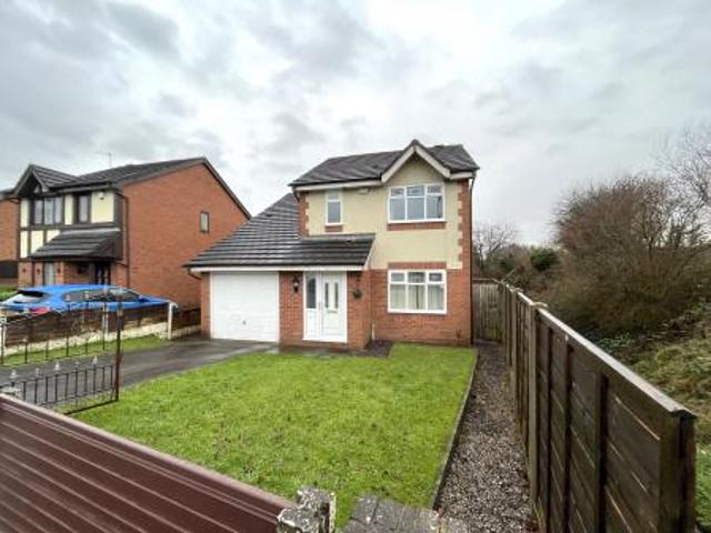 4 bedroom Detached house To Let