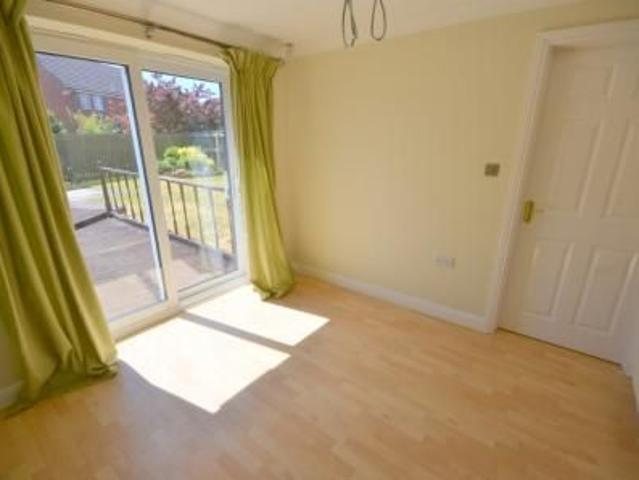 4 bedroom Detached house To Let