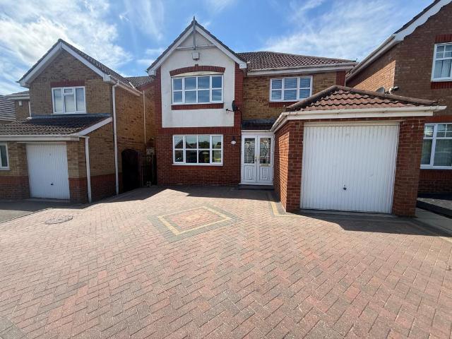 4 bedroom detached house to rent