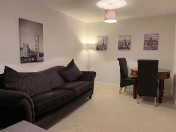 4 bedroom detached house to rent