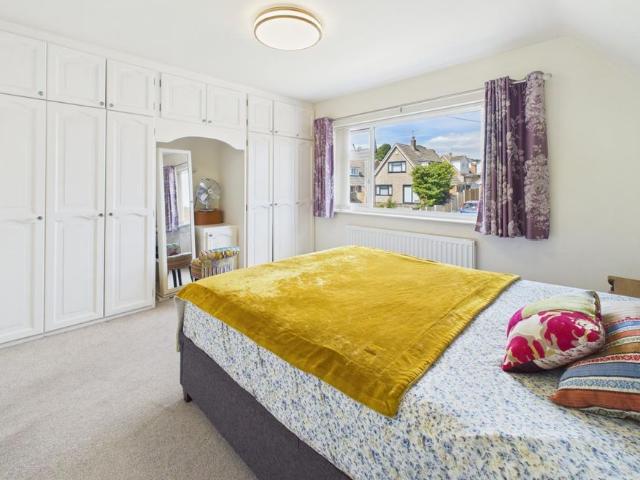4 bedroom Detached house to rent