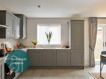 4 bedroom detached house to rent