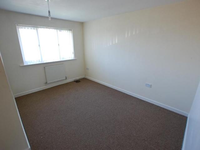 4 bedroom detached house to rent