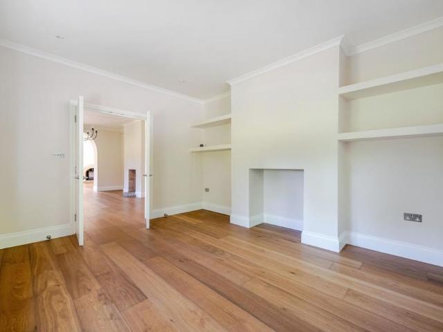 4 bedroom detached house to rent