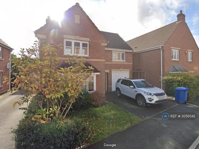 4 bedroom detached house to rent