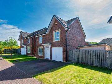 4 bedroom detached house to rent