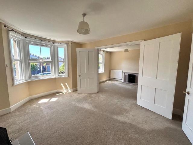 4 bedroom detached house to rent