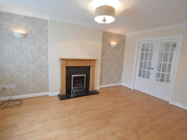 4 bedroom detached house to rent