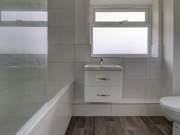 4 bedroom detached house to rent