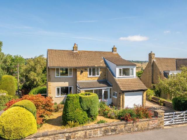 4 bedroom detached house to rent