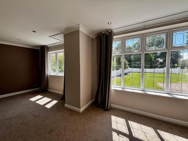 4 bedroom detached house to rent