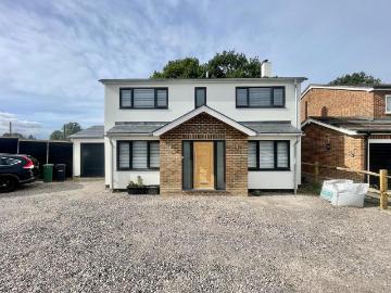 4 bedroom detached house to rent