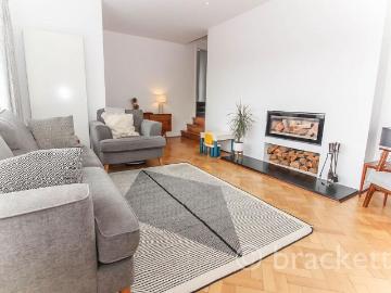 4 bedroom detached house to rent