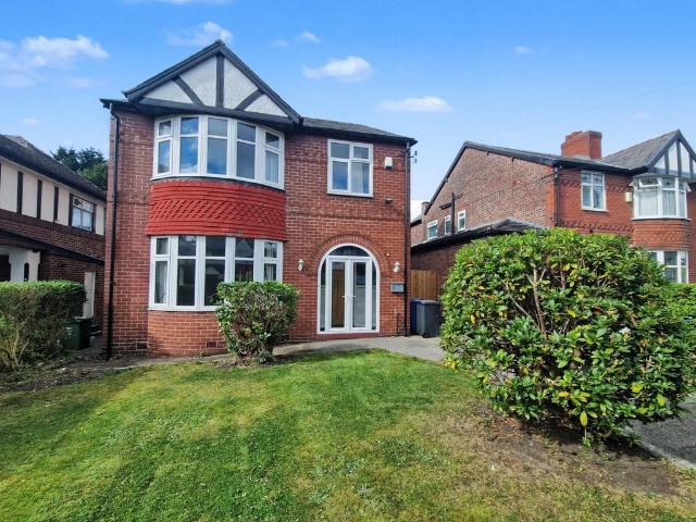 4 bedroom detached house to rent