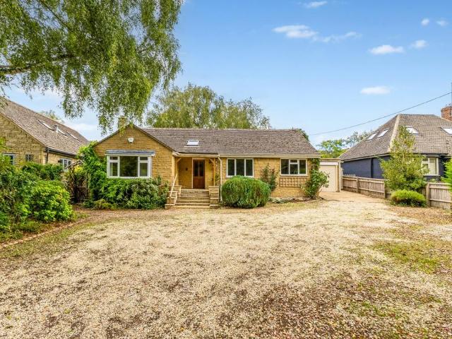 4 bedroom detached house to rent