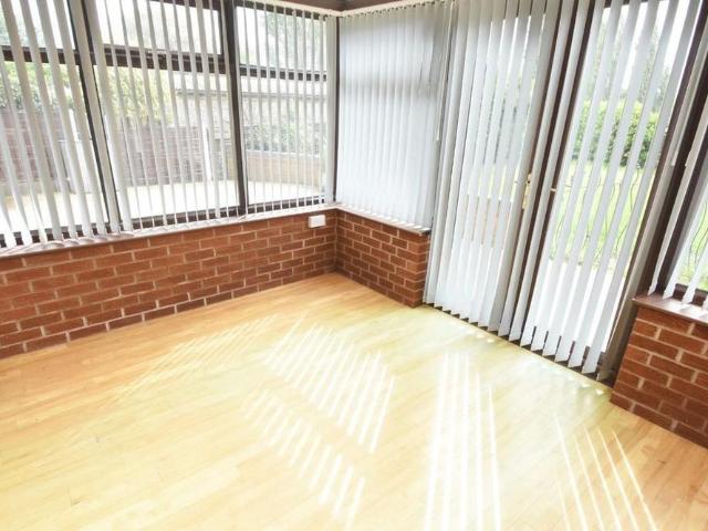 4 bedroom detached house to rent