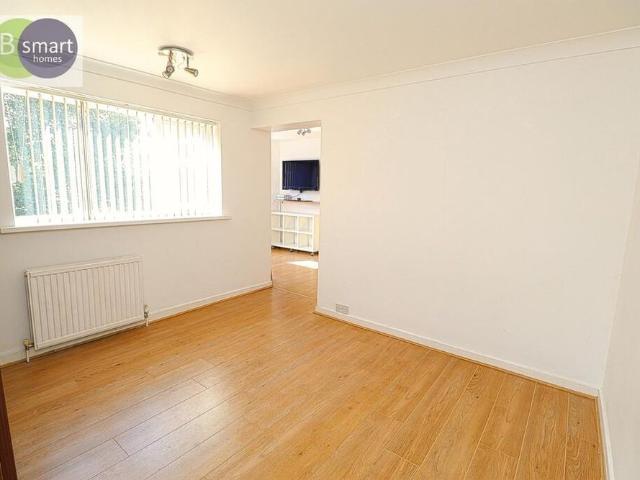 4 bedroom detached house to rent