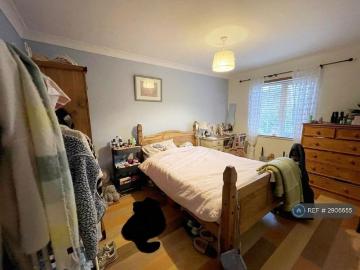 4 bedroom detached house to rent