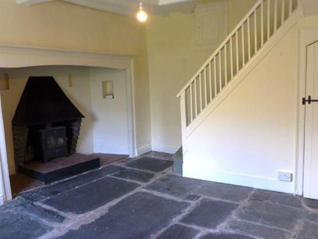 4 bedroom detached house to rent