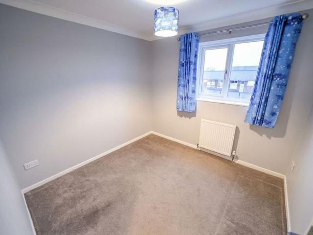 4 bedroom detached house to rent