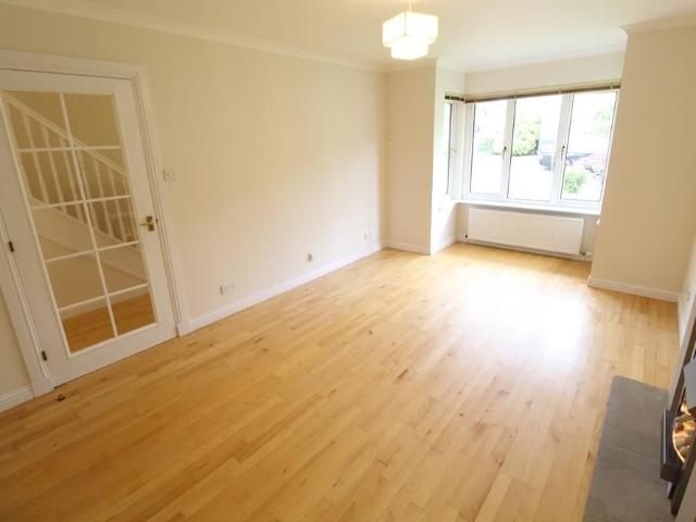 4 bedroom detached house to rent