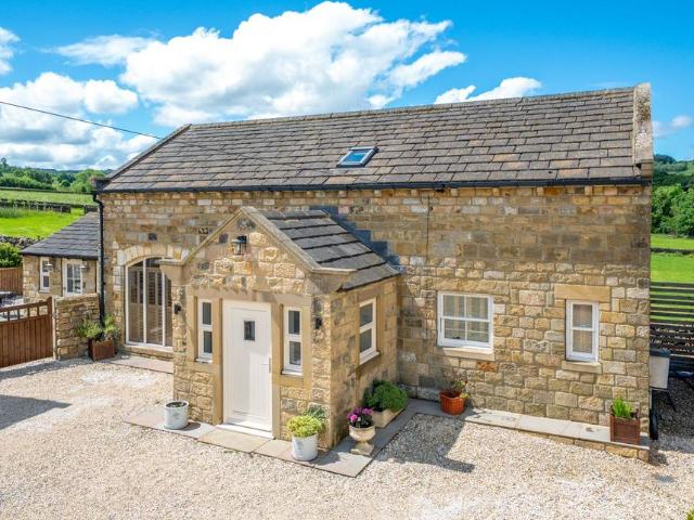 4 bedroom detached house to rent