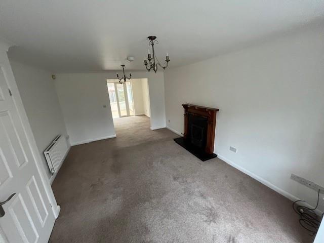 4 bedroom detached house to rent