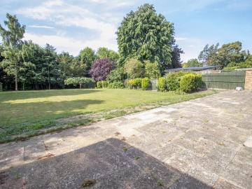 4 bedroom detached house to rent