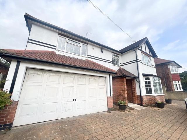 4 bedroom detached house to rent