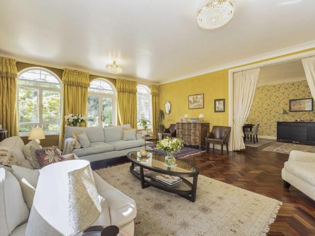 4 bedroom detached house to rent