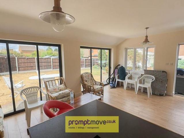 4 bedroom detached house to rent