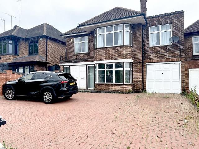 4 bedroom detached house to rent