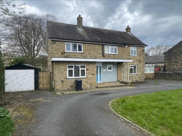 4 bedroom detached house to rent