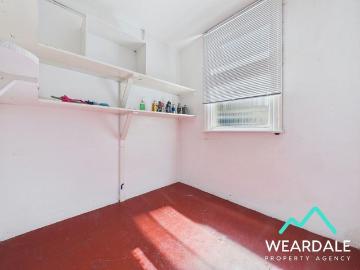 4 bedroom detached house to rent