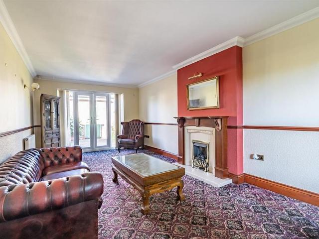4 bedroom detached house to rent