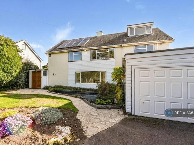 4 bedroom detached house to rent