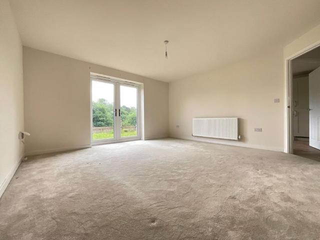 4 bedroom detached house to rent