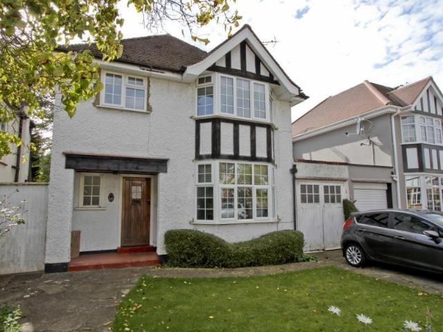 4 bedroom detached house to rent