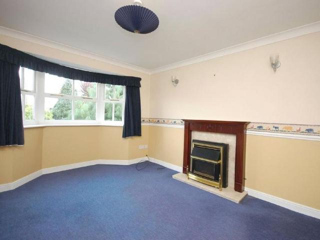 4 bedroom detached house to rent