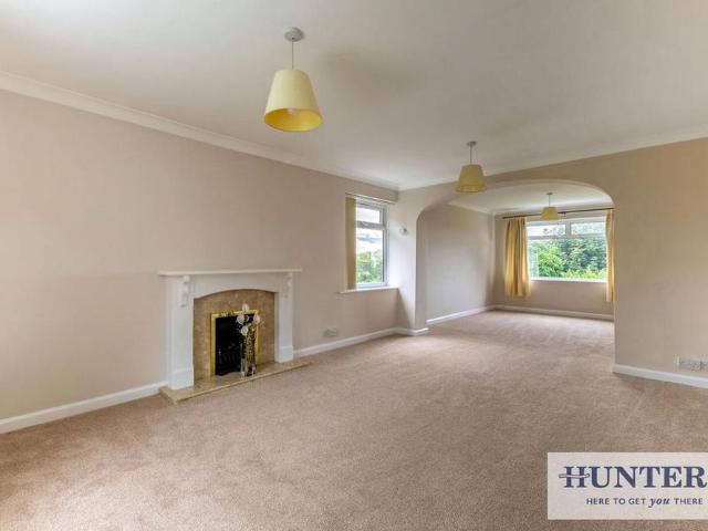 4 bedroom detached house to rent